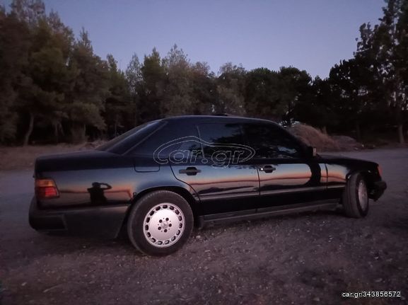 Mercedes-Benz 200 1990