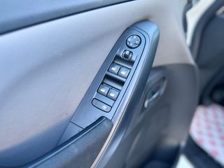 Citroen C4 Picasso 2014-thumb-49