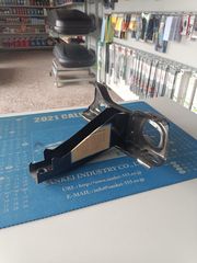 Βαση προφυλακτήρα εμπρός δεξιά Toyota Corolla EE90 '88-'91