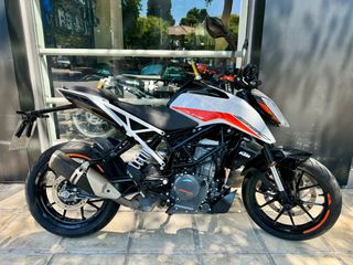 KTM 390 Duke '22