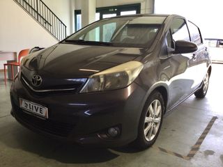 Toyota Yaris '12 5d 1.33 Βενζίνη 6τάχυτο Lounge Panorama 60.000km