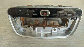 Πρόσοψη κονσόλας με διακόπτες alarm , κεντρ.κλειδώματος από Fiat Punto Evo 2006-2018