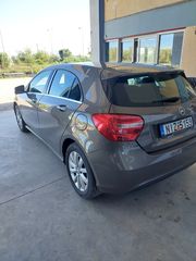 Mercedes-Benz A 180 2013-thumb-2