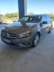 Mercedes-Benz A 180 2013-thumb-3
