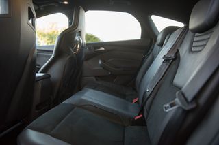 Ford Focus 2016 RS Mk3-thumb-44
