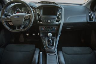 Ford Focus 2016 RS Mk3-thumb-51