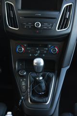 Ford Focus 2016 RS Mk3-thumb-40