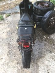 Suzuki 2000-thumb-4