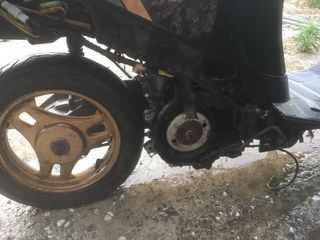 Suzuki 2000-thumb-5