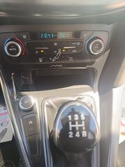 Ford Focus 2018-thumb-10