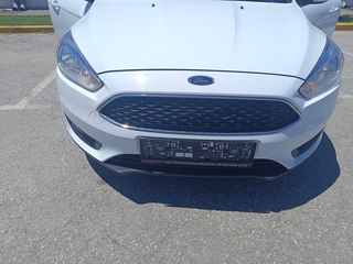 Ford Focus 2018-thumb-1