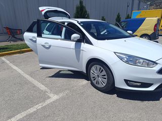 Ford Focus 2018-thumb-5