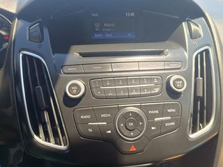 Ford Focus 2018-thumb-18