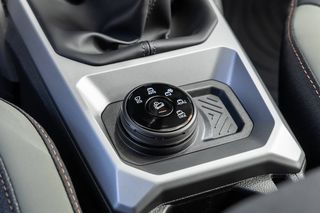 Dacia Duster 2026 1.2TCe 120hp Essential ECO-G 120  (LPG)-thumb-10