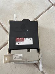 TOYOTA YARIS-thumb-4