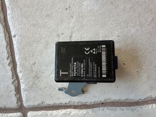 TOYOTA YARIS-thumb-9