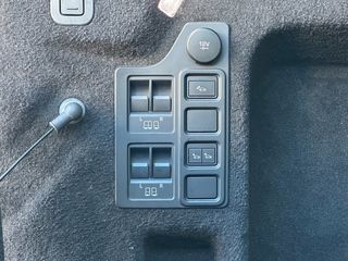 Land Rover Discovery 2020 D300 HSE 7seats Με ανάλυση ΦΠΑ-thumb-24