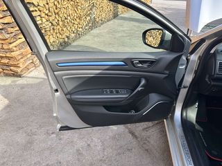 Renault Megane 2018 Grandtour dCi 165 GT line-thumb-61