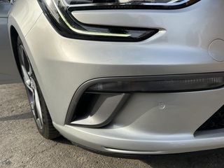 Renault Megane 2018 Grandtour dCi 165 GT line-thumb-38