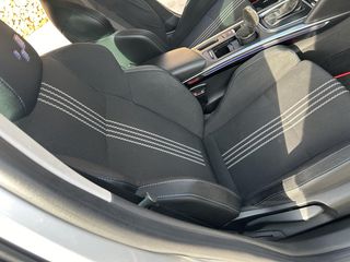 Renault Megane 2018 Grandtour dCi 165 GT line-thumb-49
