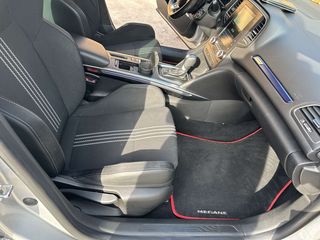 Renault Megane 2018 Grandtour dCi 165 GT line-thumb-50