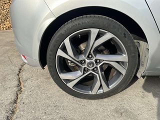 Renault Megane 2018 Grandtour dCi 165 GT line-thumb-53