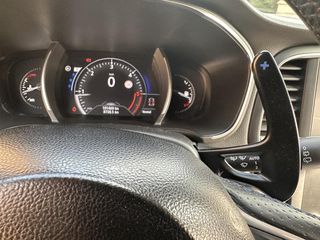 Renault Megane 2018 Grandtour dCi 165 GT line-thumb-11