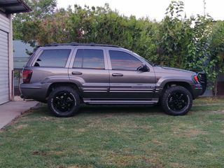Jeep Grand Cherokee 2002 Overland 4.7 HO-thumb-8