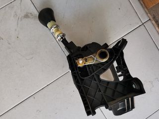 Λεβιες ταχυτητων ford smax 2010