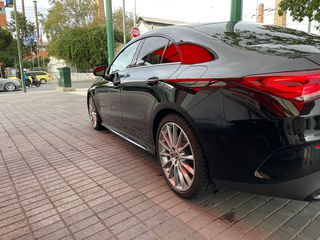 Mercedes-Benz CLA 200 '22