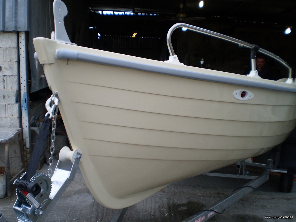 Car.gr ArgoHellas '22 Shark I 4.96μ. ημιταχυπλο