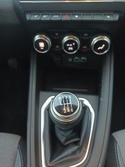 Mitsubishi Colt 2024 1.000cc Turbo 91hp Invite plus-thumb-7