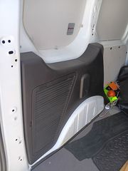 Ford Tourneo Connect 2018-thumb-14