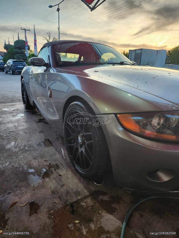 Bmw Z4 '04 Roadster 2.2i