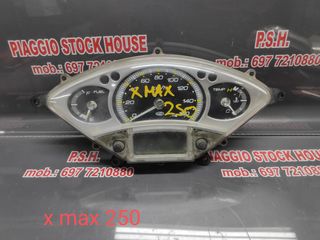 KONTEP YAMAHA X-MAX 250 CARB ΜΕ 78.500 ΧΙΛΙΟΜΕΤΡΑ ΣΕ ΑΡΙΣΤΗ ΚΑΤΑΣΤΑΣΗ!!! PIAGGIO STOCK HOUSE!! ΝΟ.1 ΣΕ ΟΛΗ ΤΗΝ ΕΛΛΑΔΑ!!