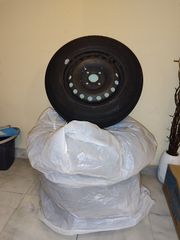 Πωλείται 4αδα 165/70/R14 81T (01/20) από VW e-Up 2020