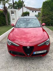 Alfa Romeo Stelvio '21 240ps