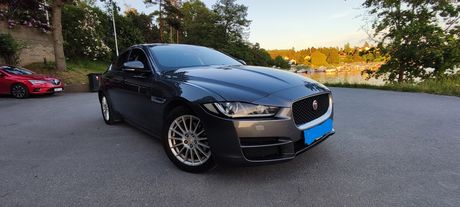 Jaguar XE '16 E-Performance