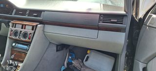 Mercedes-Benz w124 e200 (2000cc)-thumb-15
