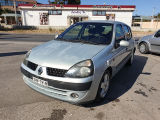 Renault Clio '02 1400CC  