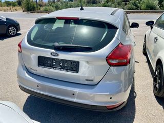 Ford Focus 2017 TITANIUM-thumb-3
