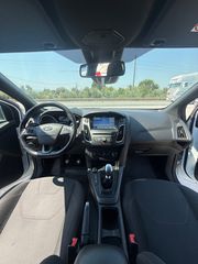 Ford Focus 2017 TITANIUM-thumb-6