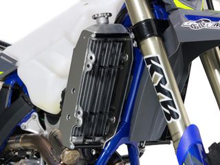 ΠΡΟΣΤΑΤΕΥΤΙΚΑ ΦΥΓΕΙΟΥ ΝΕΡΟΥ SHERCO  SEF-R FACTORY RACING 250 2024 SEF-R 300 2024 AX1733 | AXP-thumb-3