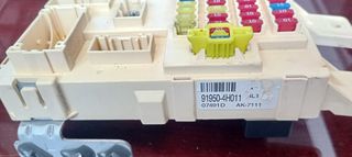 Ασφαλειοθήκη  HYUNDAI H1 STAREX- KIA, CRDI  D4CB 2008-,  91950-4H011 -thumb-1
