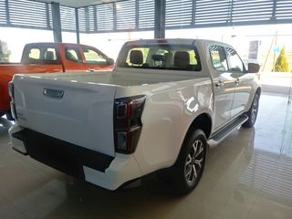 Isuzu D-Max 2026 GRAVITY 4DOOR-thumb-3