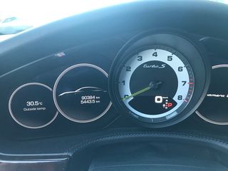 Porsche Panamera 2018 Turbo S e-hybrid-thumb-8