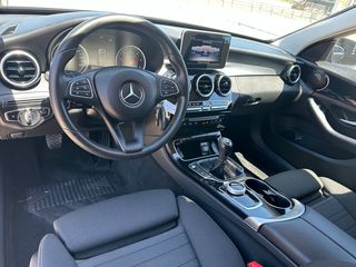 Mercedes-Benz C 180 2019 d T Night Packet Avantgarde Manual-thumb-10