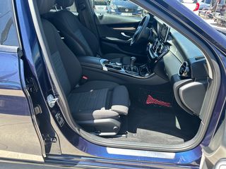 Mercedes-Benz C 180 2019 d T Night Packet Avantgarde Manual-thumb-17