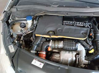 Peugeot 208 2015-thumb-23
