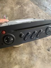 Ράδιο C/D Renault Clio 3 2005-2008 κωδικός 8200607915